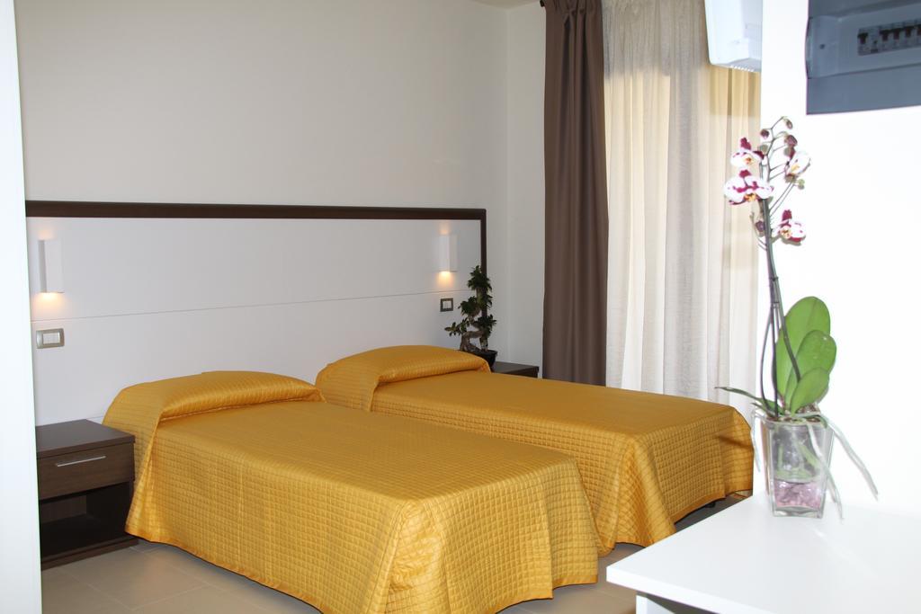 Xenia Hotel Villasimius Exterior foto